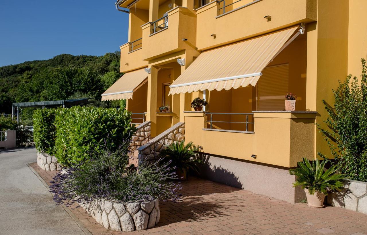 Apartments Silvana In Kampor 外观 照片