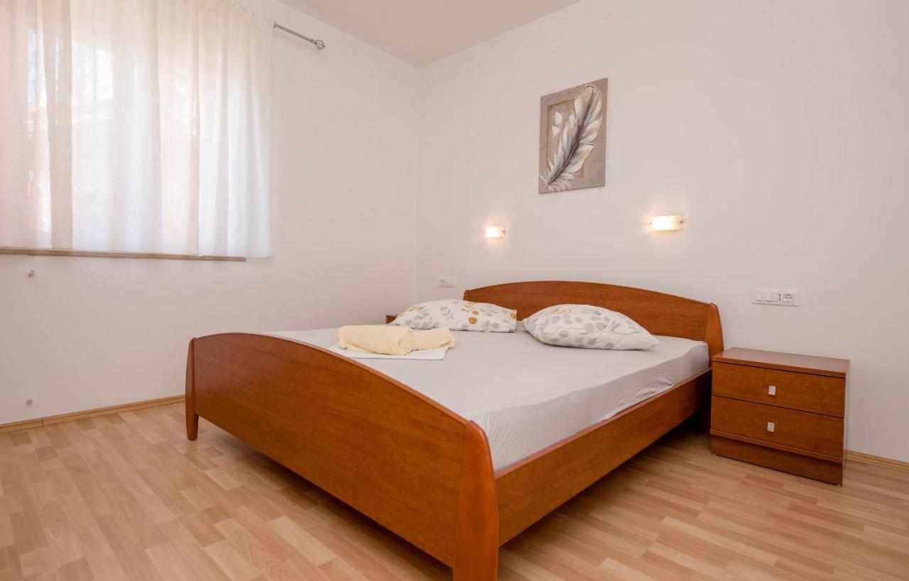 Apartments Silvana In Kampor 外观 照片